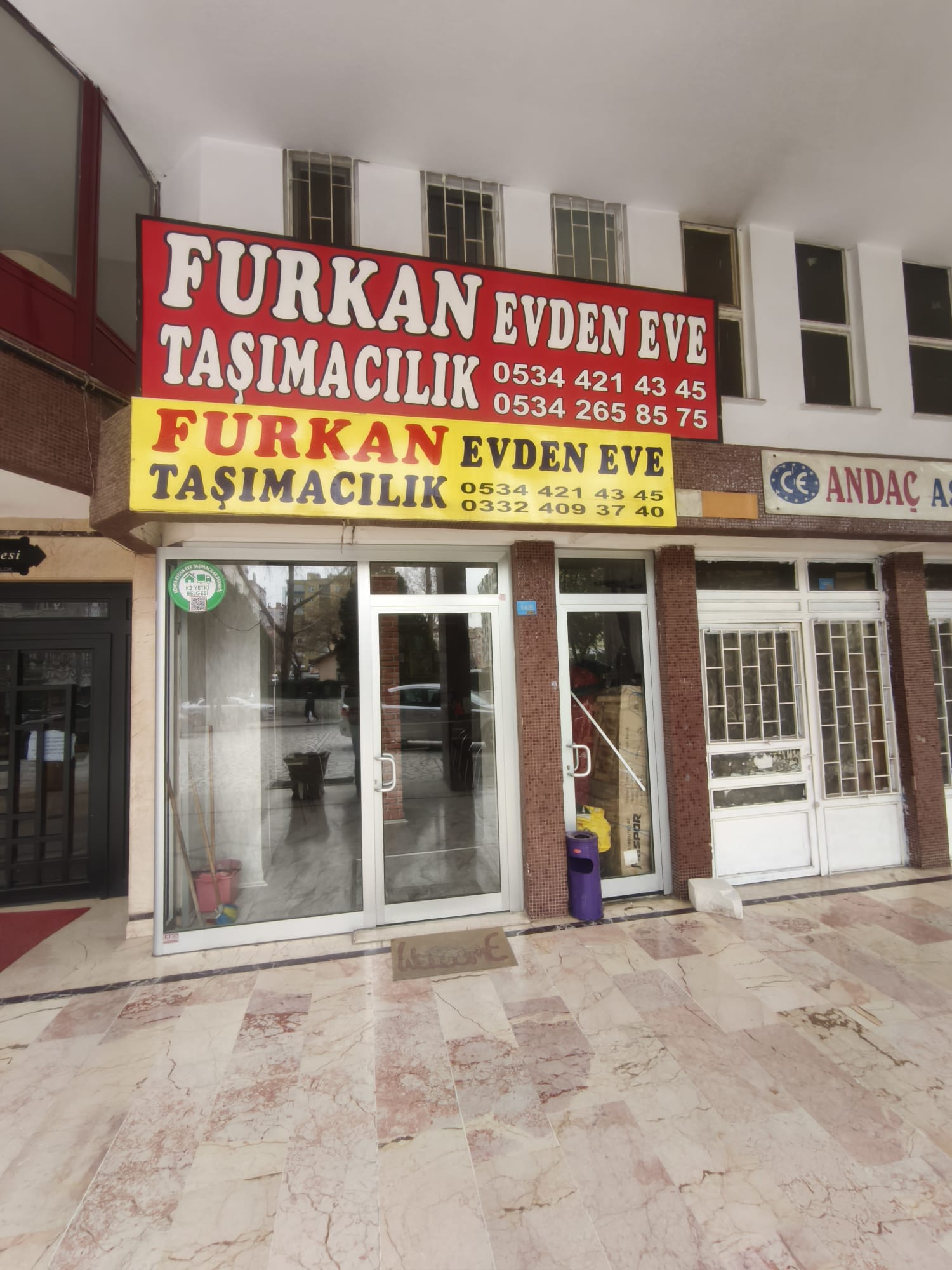 Nakliyat kamyonu yükleme